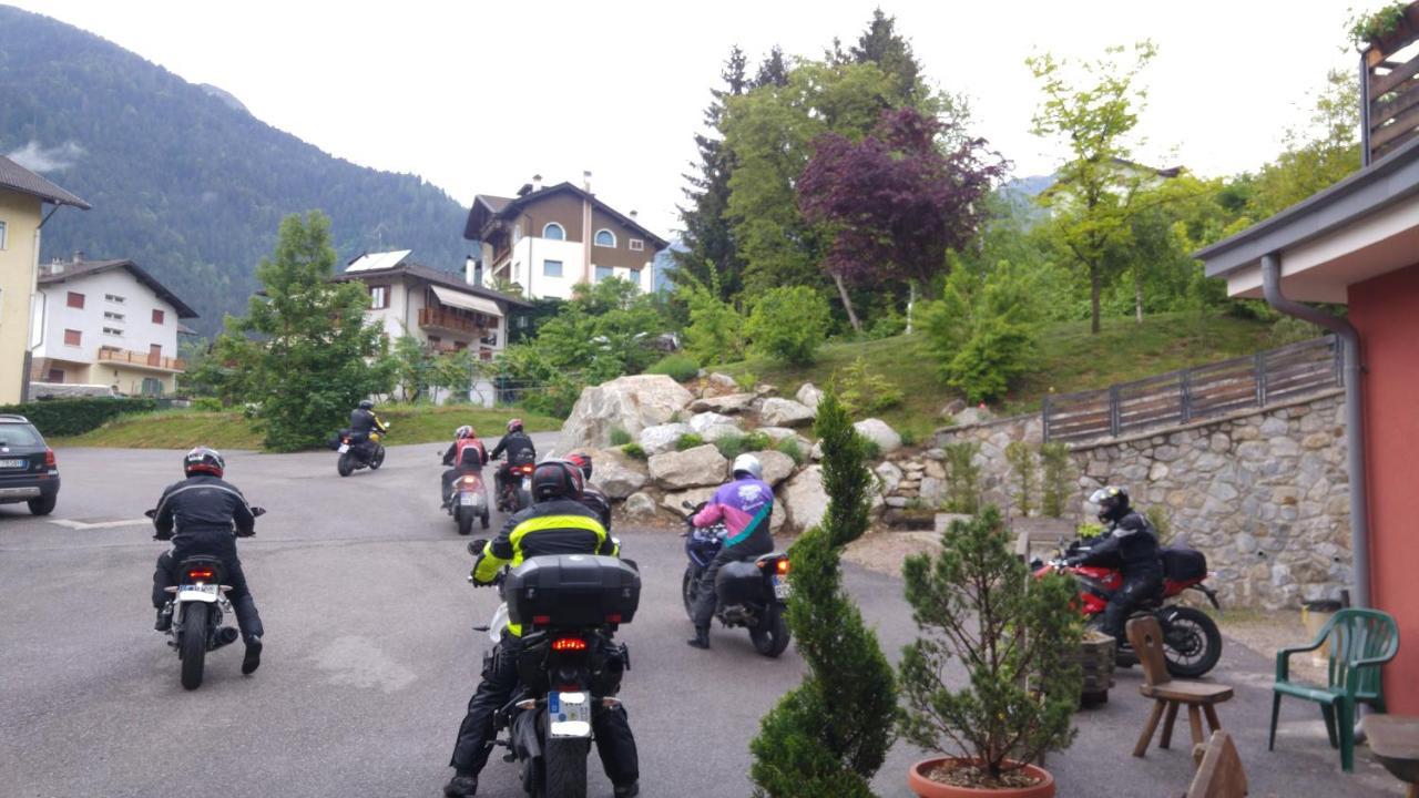 Alpen Garten Hotel Margherita Rumo Luaran gambar