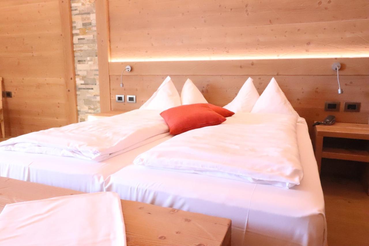 Alpen Garten Hotel Margherita Rumo Luaran gambar