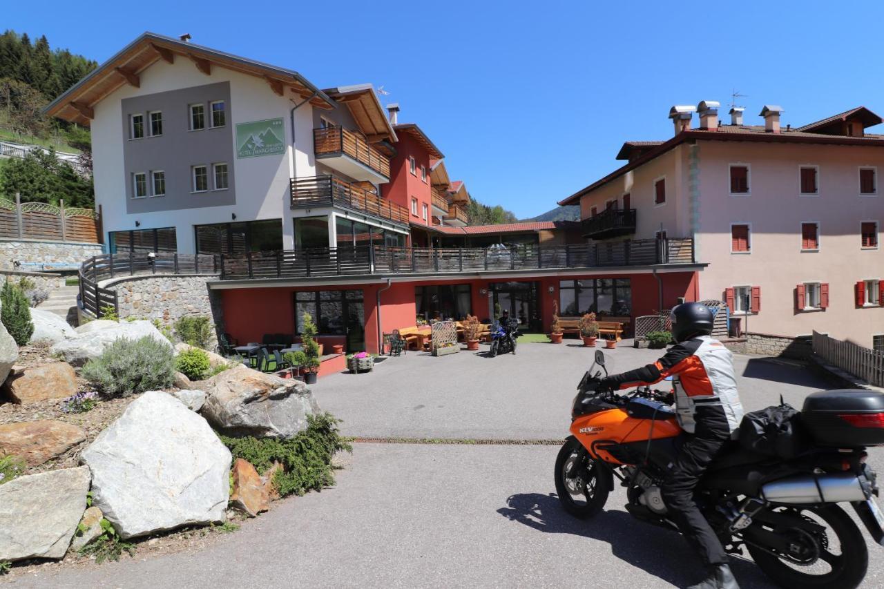 Alpen Garten Hotel Margherita Rumo Luaran gambar