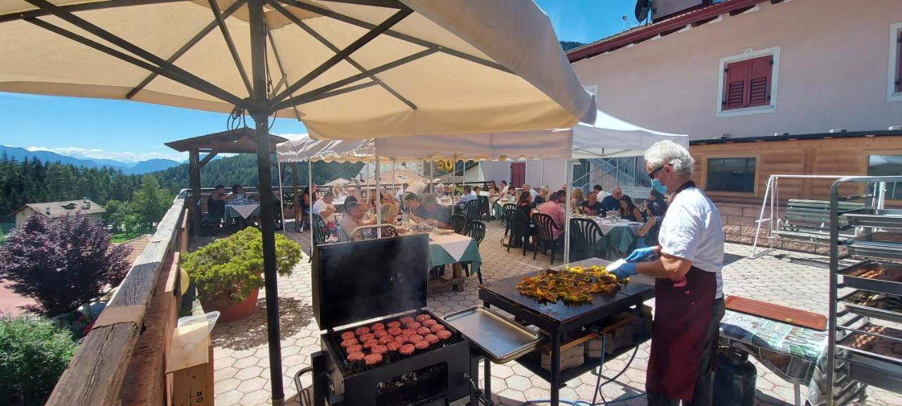 Alpen Garten Hotel Margherita Rumo Luaran gambar