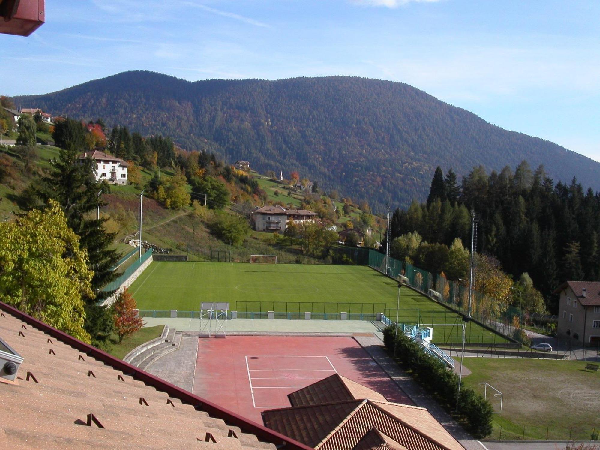 Alpen Garten Hotel Margherita Rumo Luaran gambar