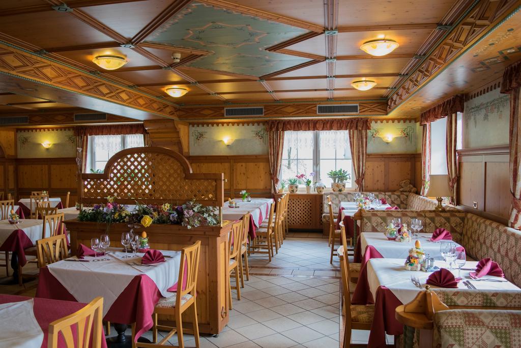 Alpen Garten Hotel Margherita Rumo Luaran gambar