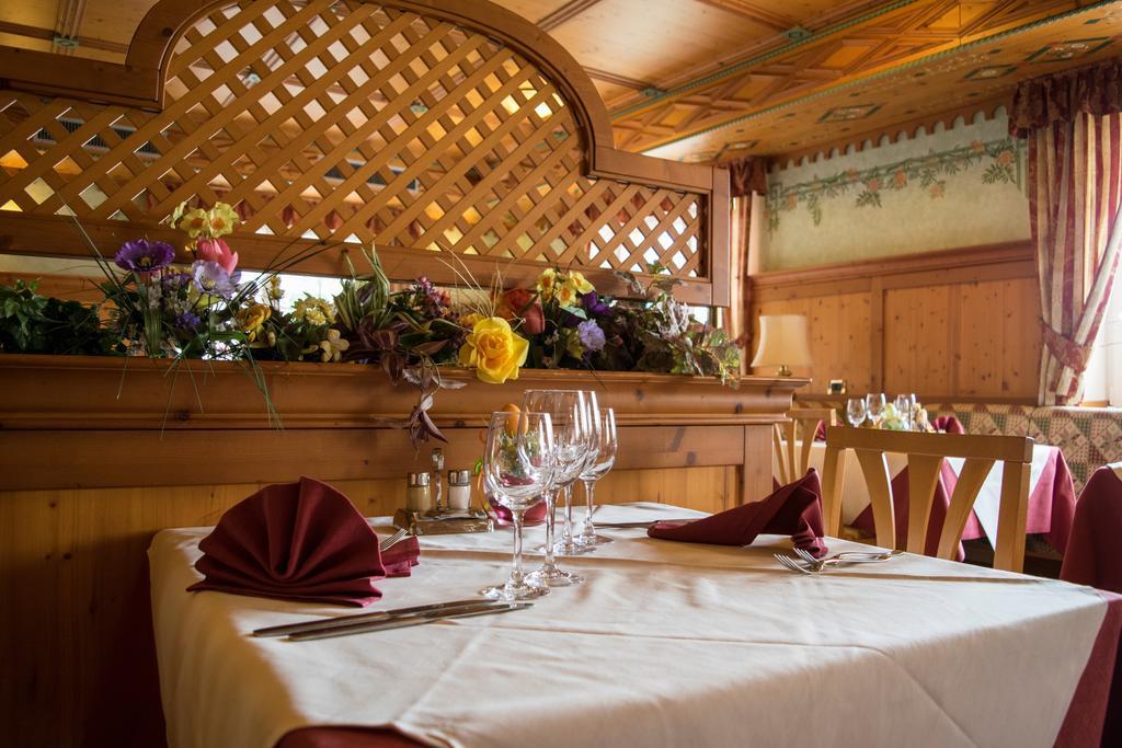 Alpen Garten Hotel Margherita Rumo Luaran gambar
