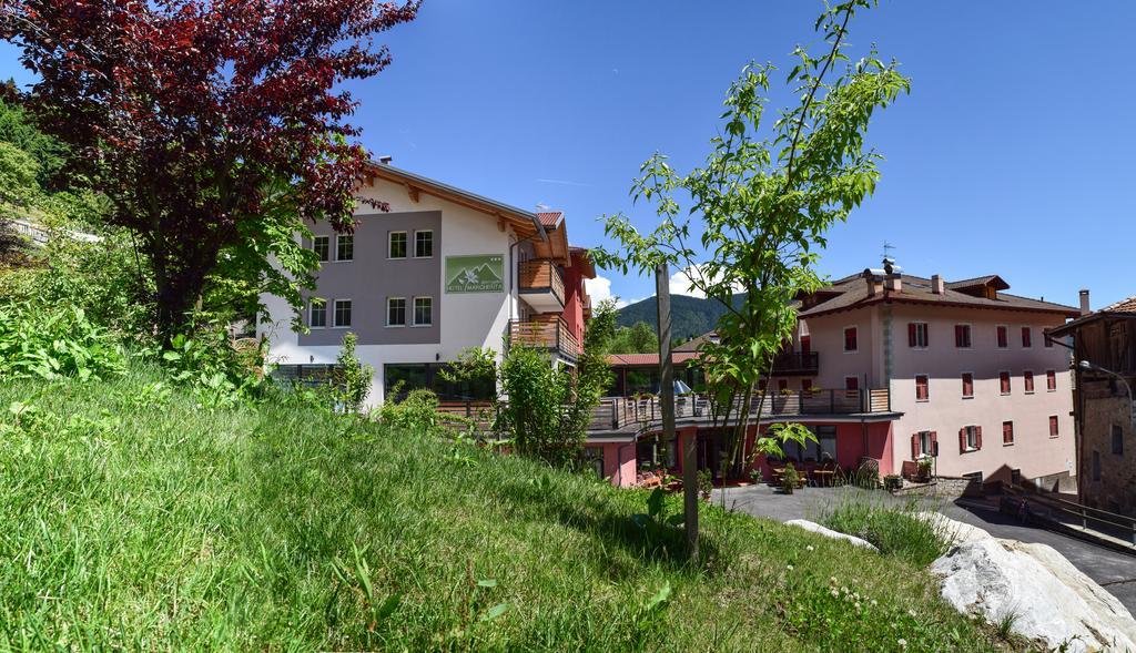 Alpen Garten Hotel Margherita Rumo Luaran gambar